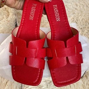 Women slide sandals color red